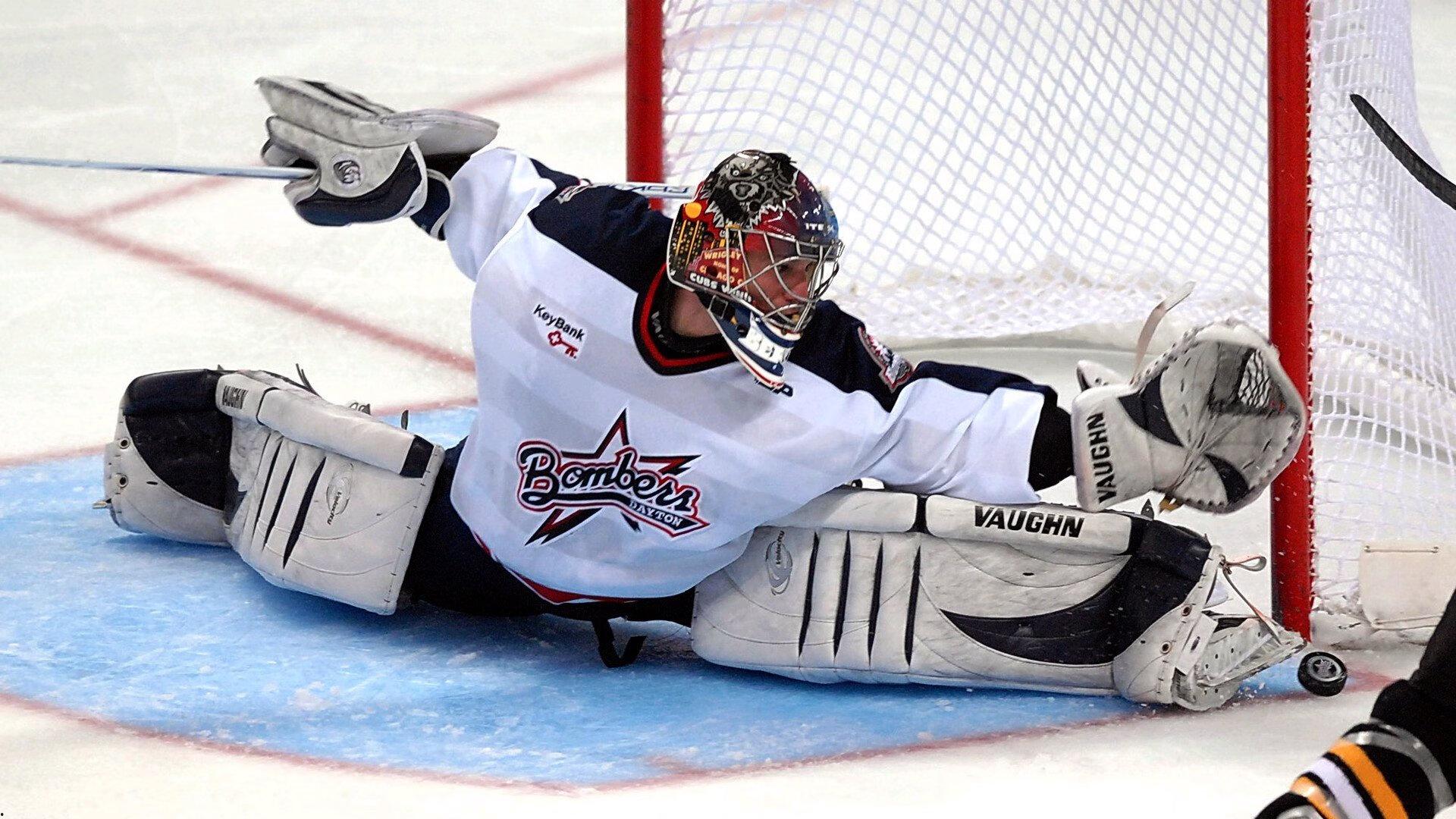 湖人自媒体发问引热议，现役中锋中，谁能真正超越顿宝？