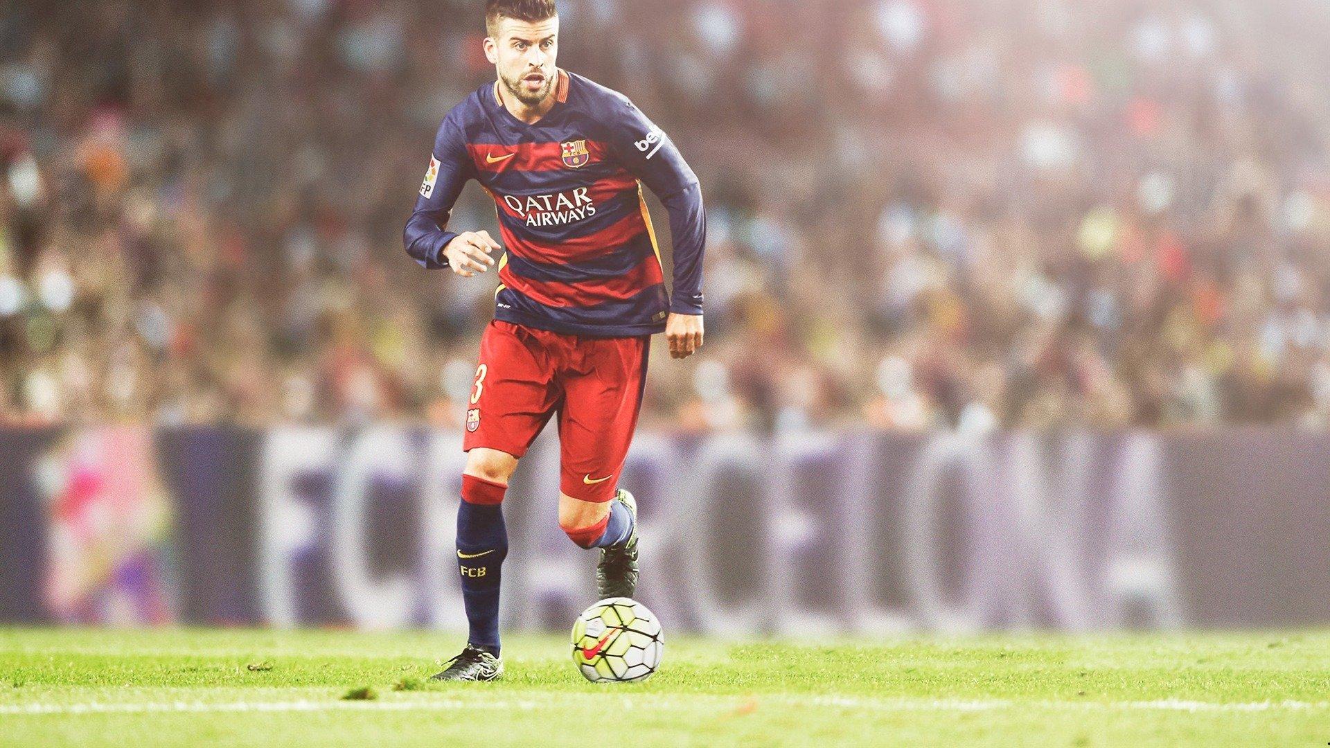 莱万获颁安慰奖争议再起，年度最佳前锋实至名归却难掩时代遗憾