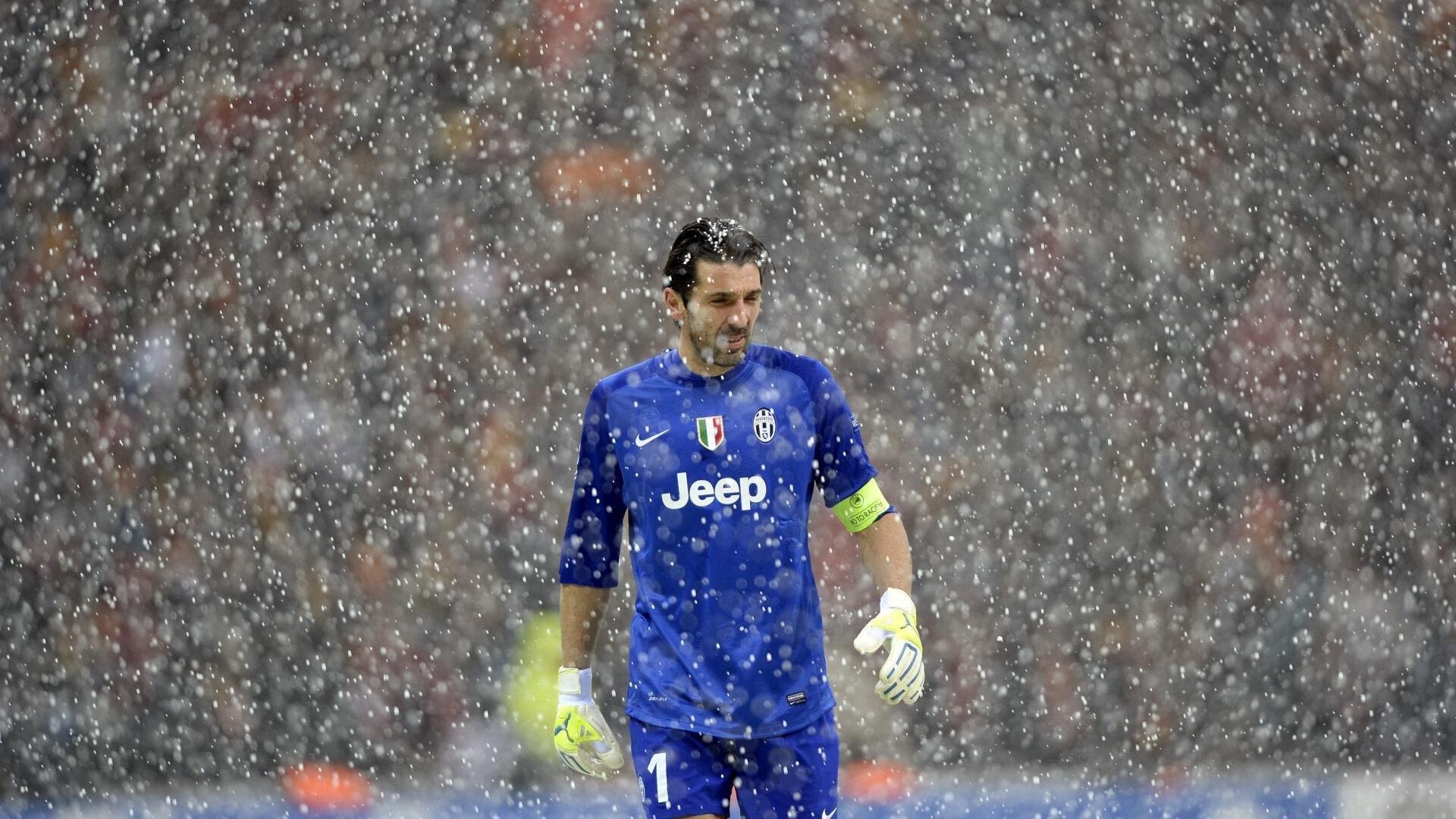 欧冠淘汰赛抽签风波，8组对阵7组生变，马竞果然遇曼联引热议