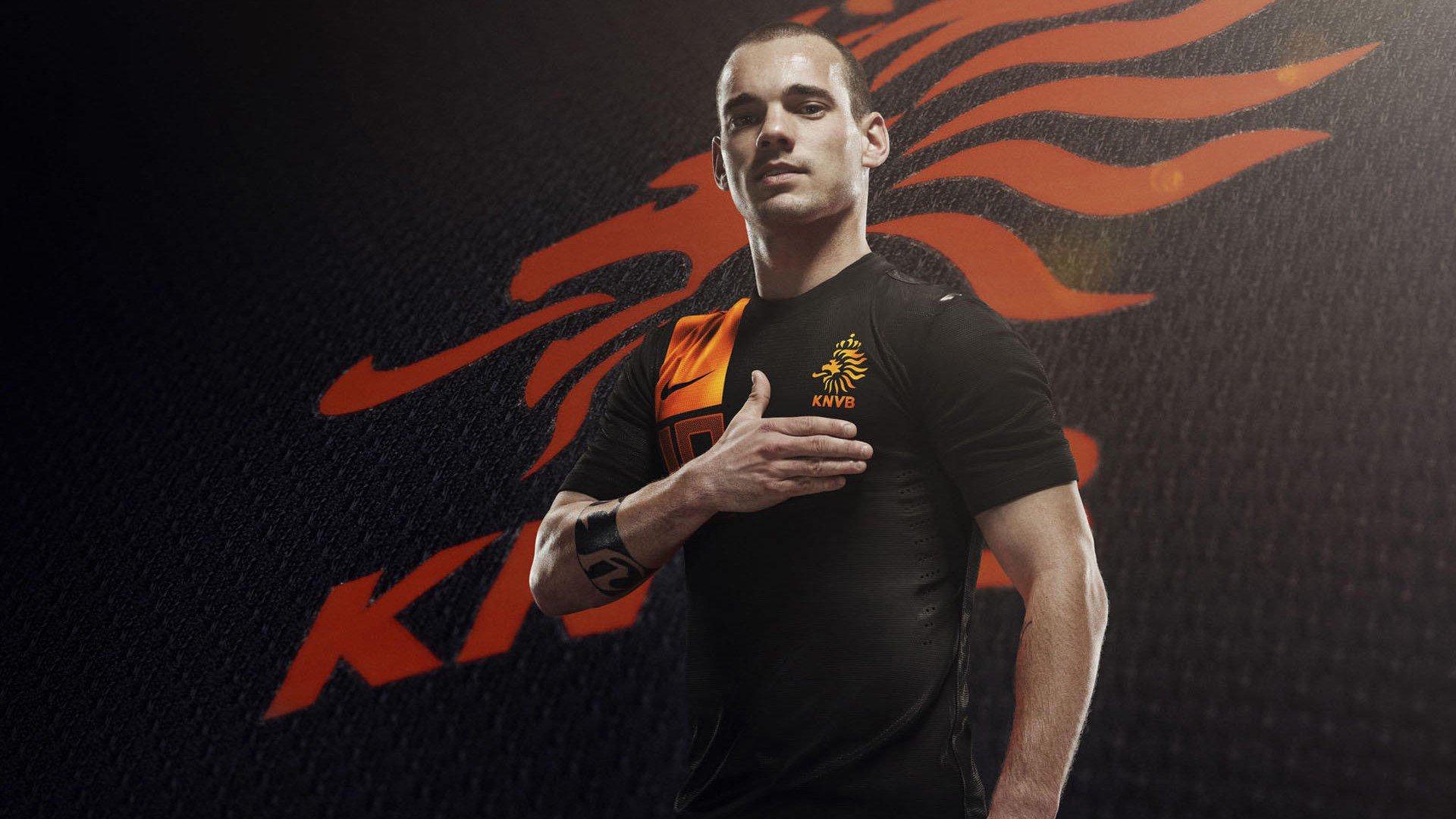 老梁说球，巴萨战术觉醒，状态起伏的根源何在？